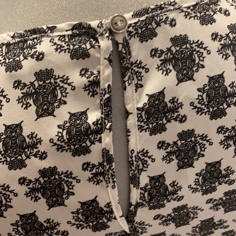 A Kismet top in size large - Picture 4 of 6